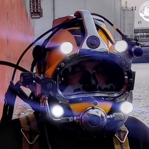 UNDERWATER LED LIGHTS SET FOR COMMERTIAL DIVERS_HELMET MOUNT (3)
